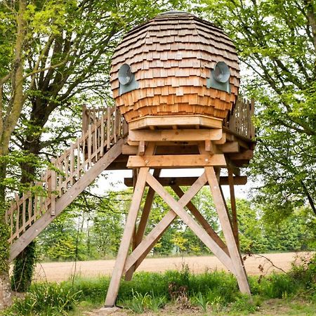 La Ville Es Renais - Ferme Et Maison D'Hotes Insolite Эрки Экстерьер фото